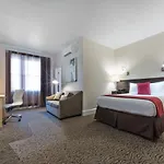 Artmore Hotel