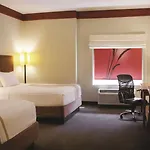 La Quinta By Wyndham Atlanta Ballpark/Galleria