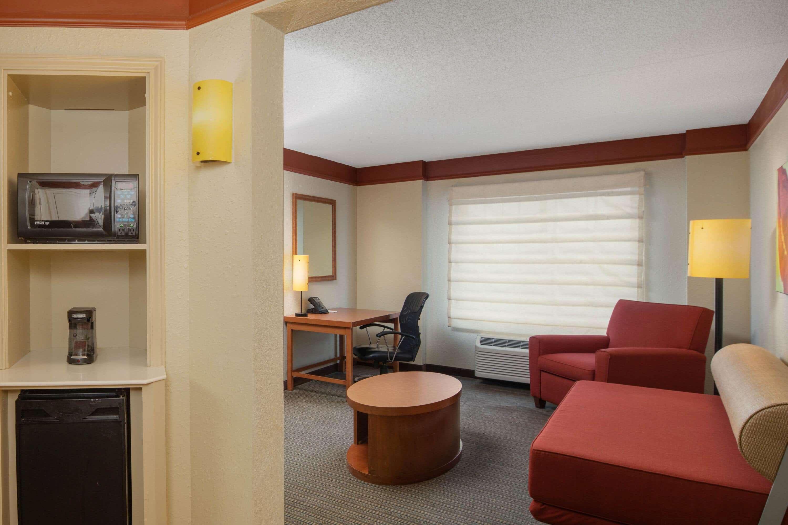 La Quinta By Wyndham Atlanta Ballpark/galleria