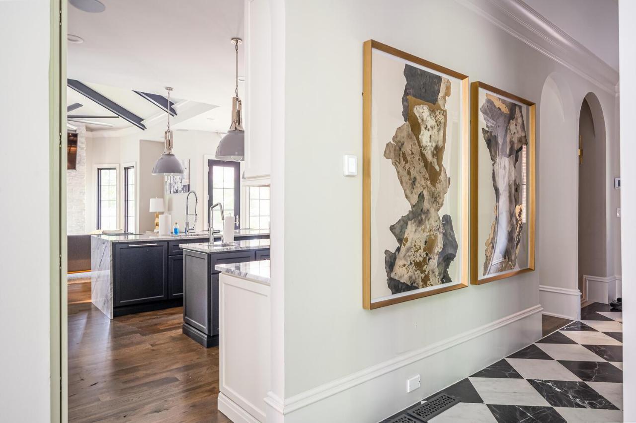 Adams Mansion, 10k Sqft, 7bd/7ba, 15min To Airport