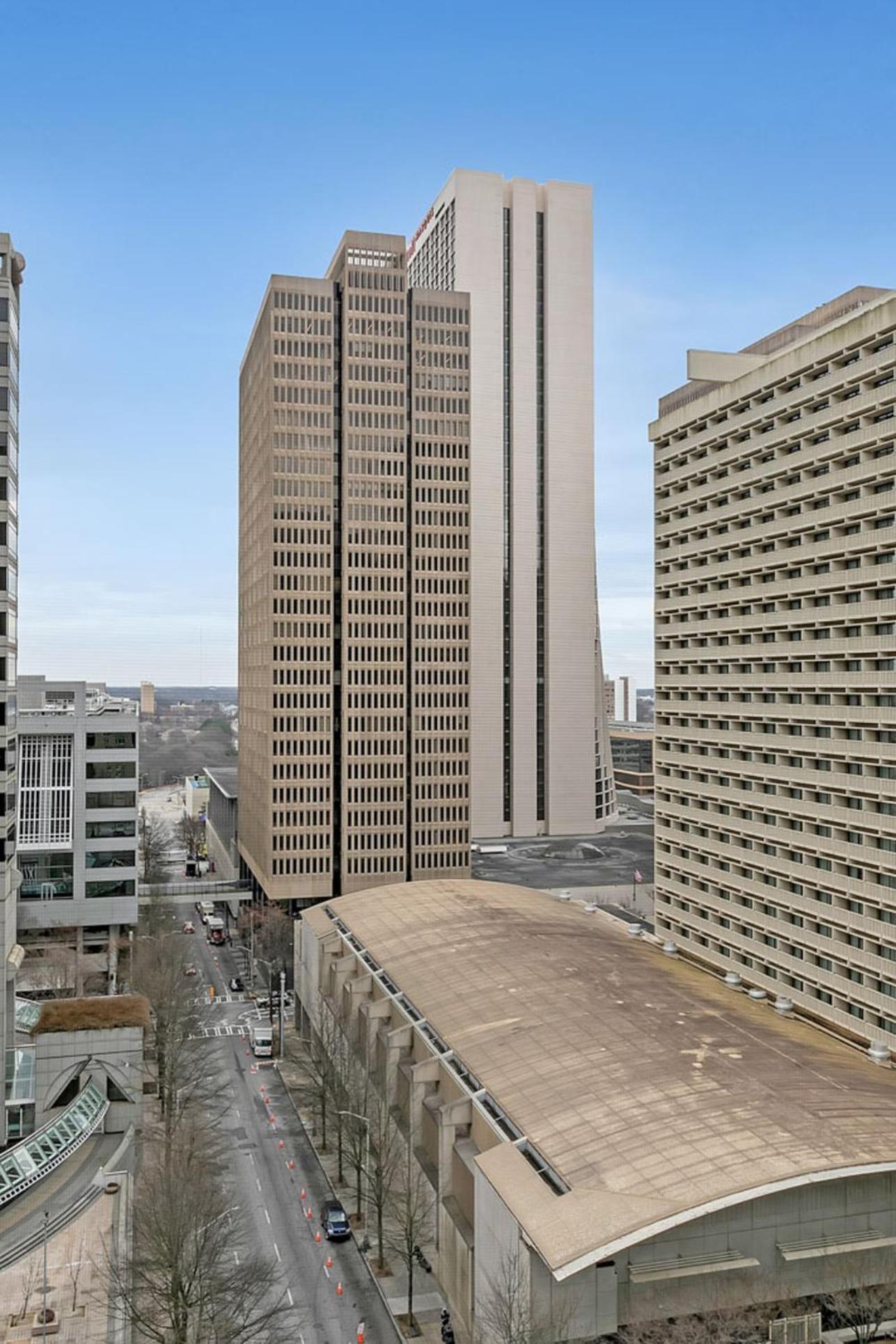 High Rise Downtown With Skyline View * Atlanta