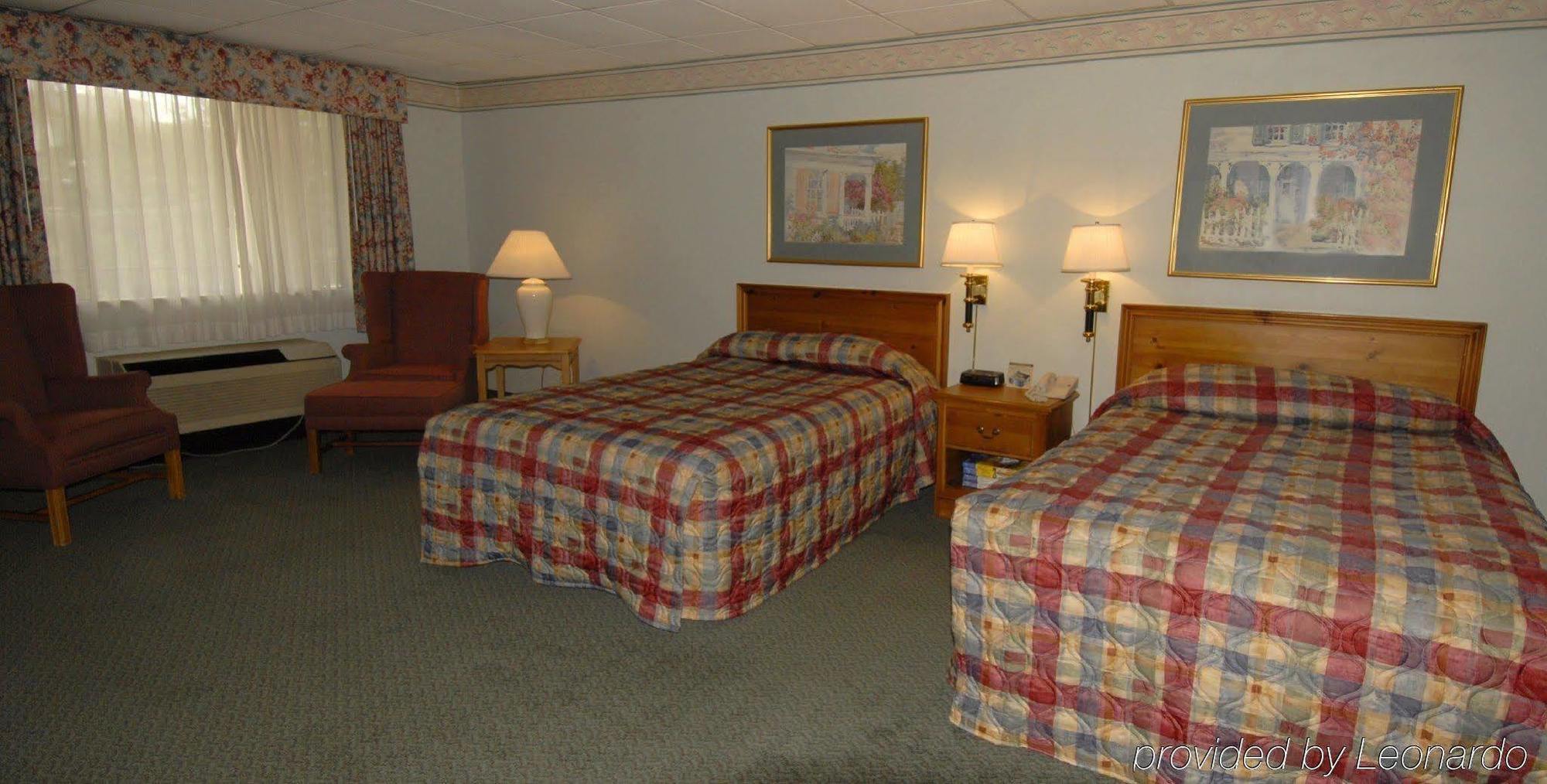 The At Emory Inn