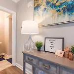 Beautifully Nestled Family Friendly Home 3 Miles To Mbs