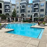 Midtown\'S Oasis