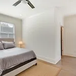 Family Home With Backyard About 2 Mi To Downtown Atlanta