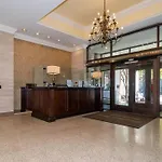 11G-2Br/2B Atl Walk2 America Mart, Parking