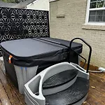 Modern 3Bd Cottage Home W/Private Hottub