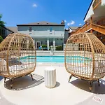 Newly Renovated Atlanta Condo Prime Buckhead Atl