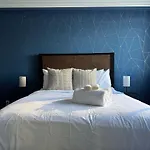 City View Newly Renovated 3 Beds With Free Parking Lm1209