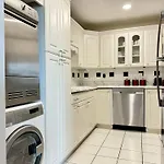 Downtown City View Renovated 2 Beds Free Parking Lm1503