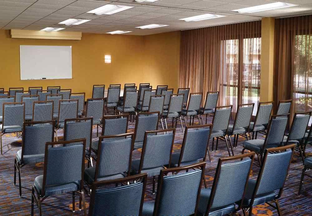 Courtyard By Marriott Atlanta Executive Park/emory Hotel