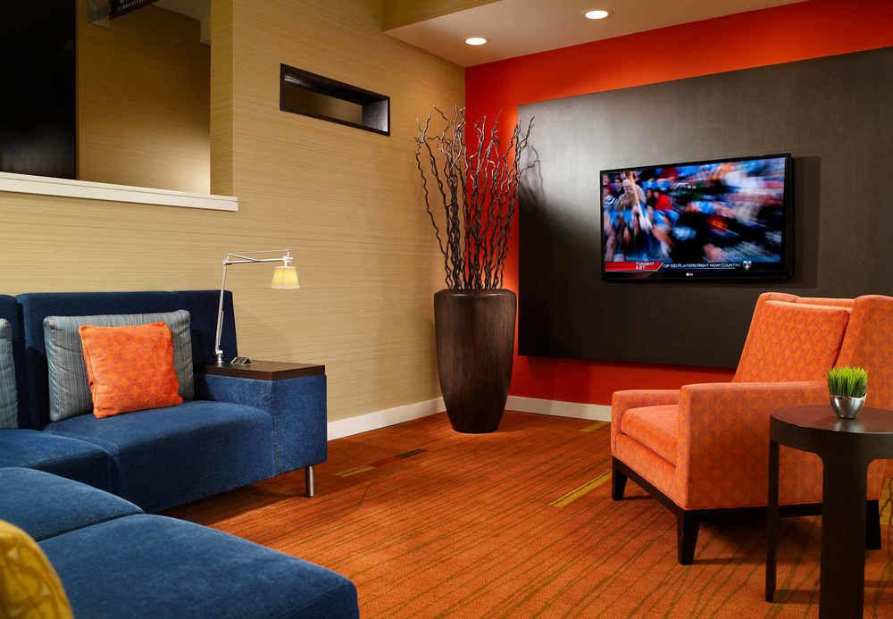 Courtyard By Marriott Atlanta Airport South/sullivan Road 3*