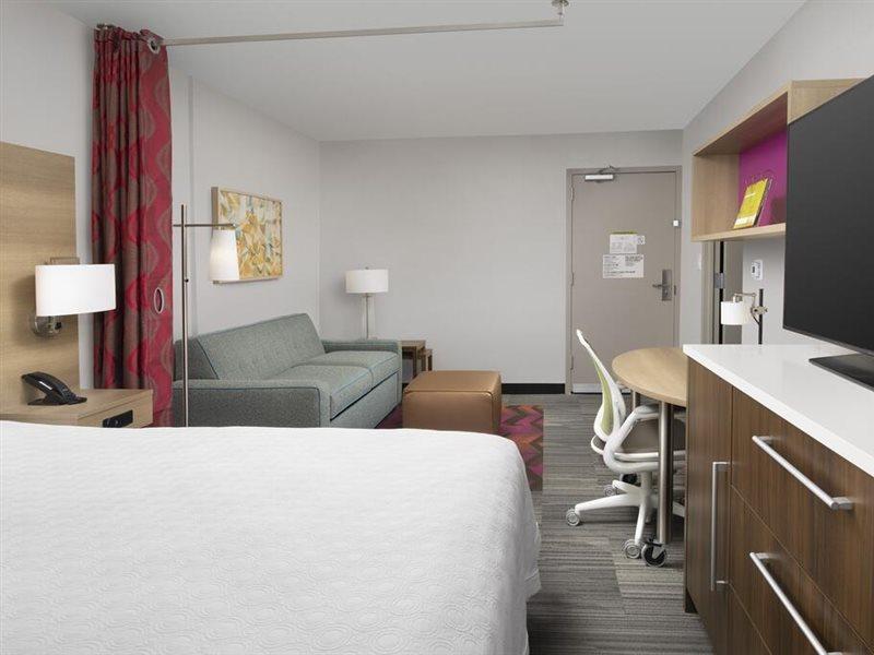 Home2 By Hilton Midtown Hotel 3*
