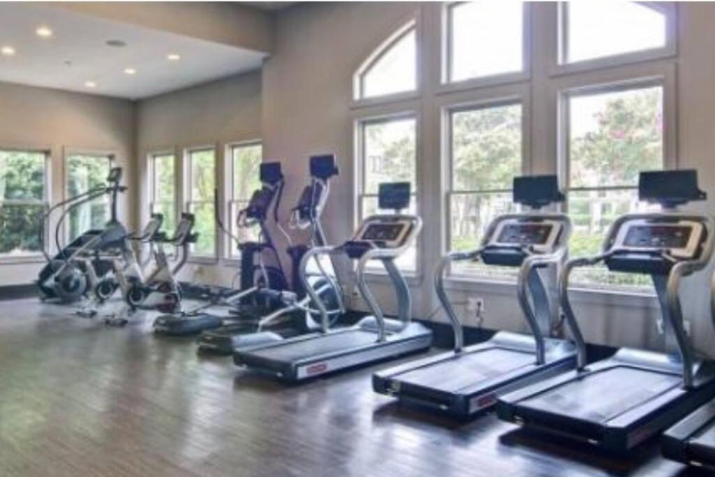 Entire 2 Bedroom Luxury Buckhead/brookhaven Apartment Atlanta