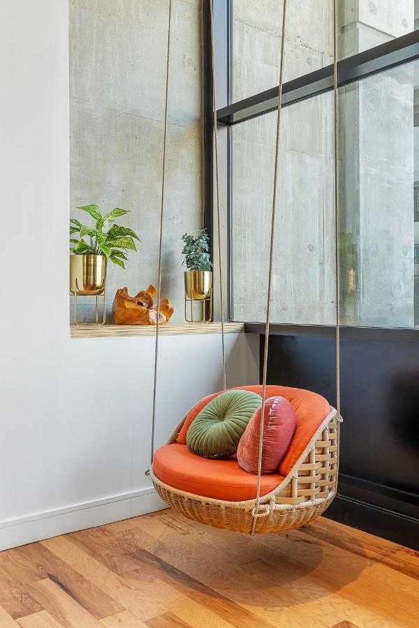 Picturesque Buckhead Parkview Escape Apartment