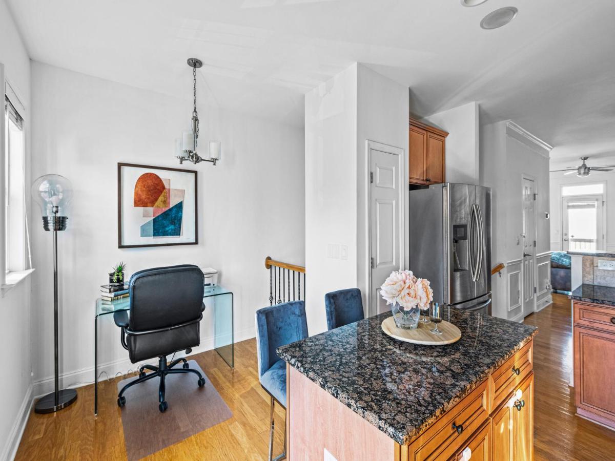 Luxury Business Class - Amazing Location With Views 4 Apartment *