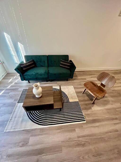 Emerald Oasis In Atlanta's Buckhead/midtown Apartment Atlanta