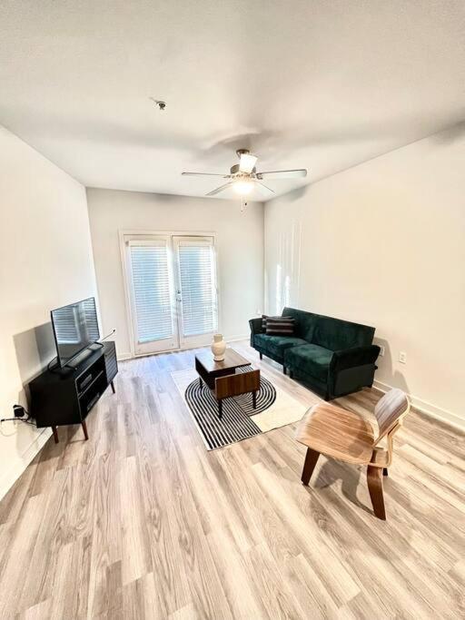 Apartment Emerald Oasis In Atlanta's Buckhead/midtown