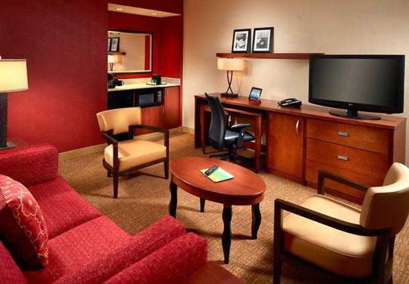 Courtyard By Marriott Atlanta Executive Park/emory