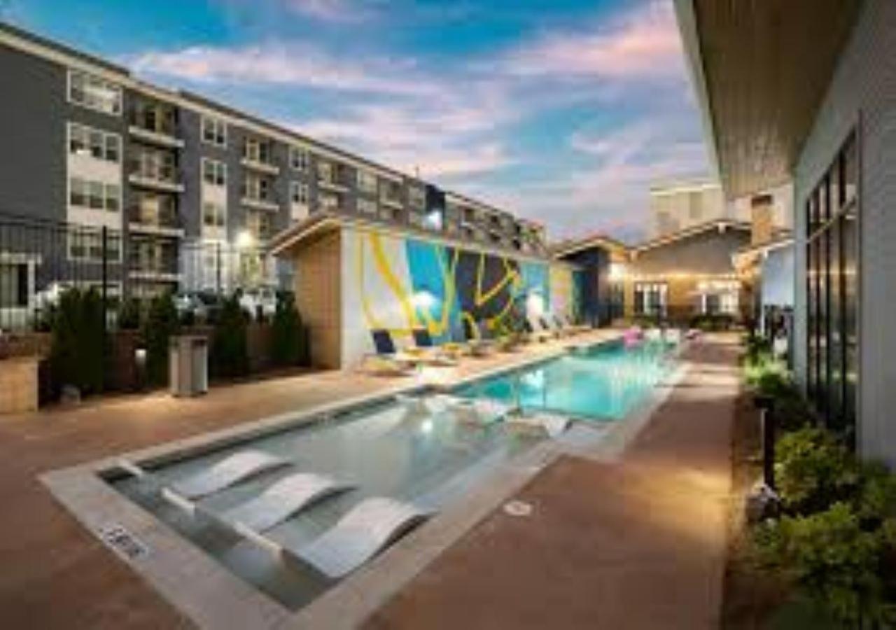 Popular Downtown With Free Gated Parking Apartment Atlanta