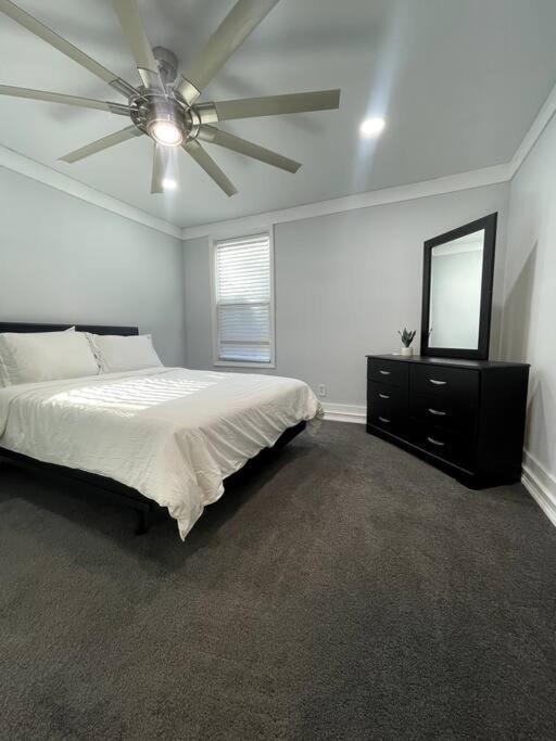 Charming Bungalow Near Downtown Atlanta