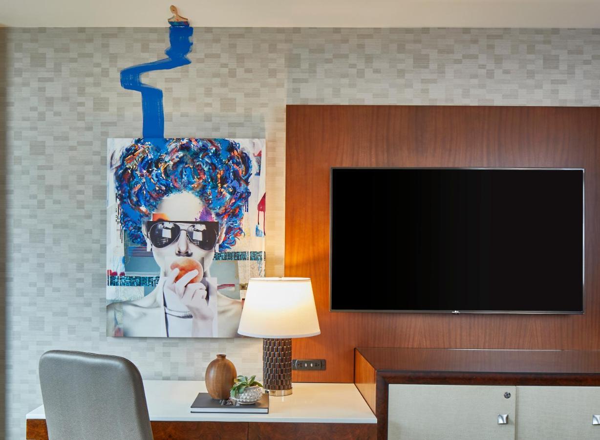 Hotel Renaissance Midtown 4*