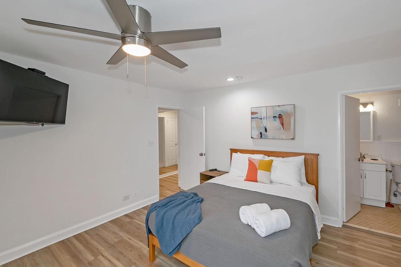 Modern Twist In A Historic Building, Sleeps 6 *