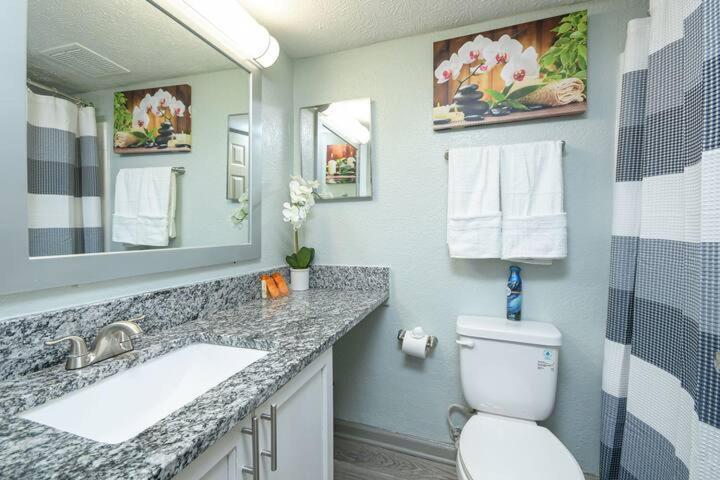 2bd/2ba - Walk To *the Battery Atl* W/free Parking *