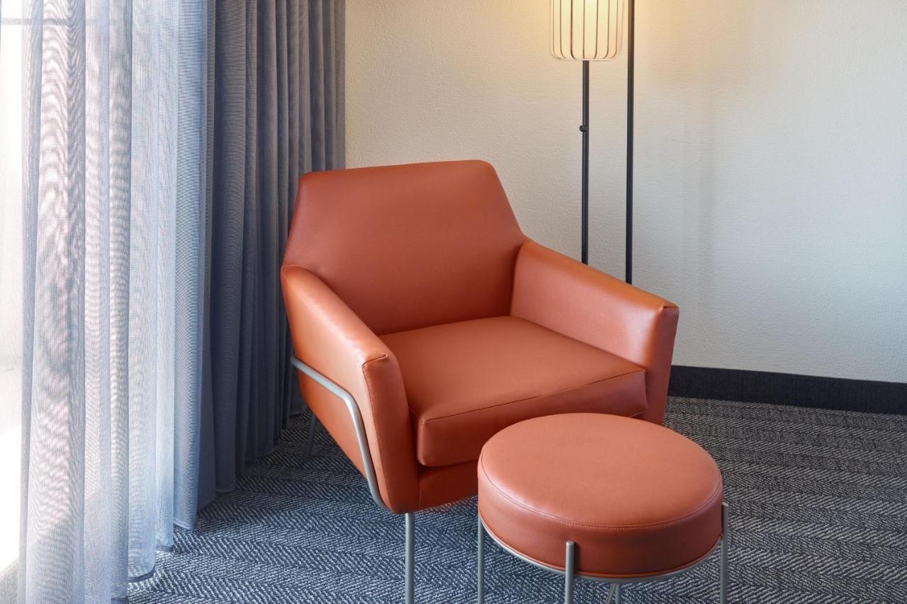 Courtyard By Marriott Atlanta Executive Park/emory Druid Hills