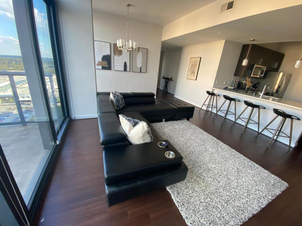 Buckhead Penthouse In The Sky