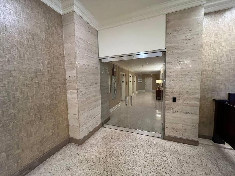 11g-2br/2b Atl Walk2 America Mart, Parking Apartment Atlanta