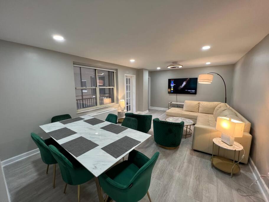 11g-2br/2b Atl Walk2 America Mart, Parking Apartment Atlanta