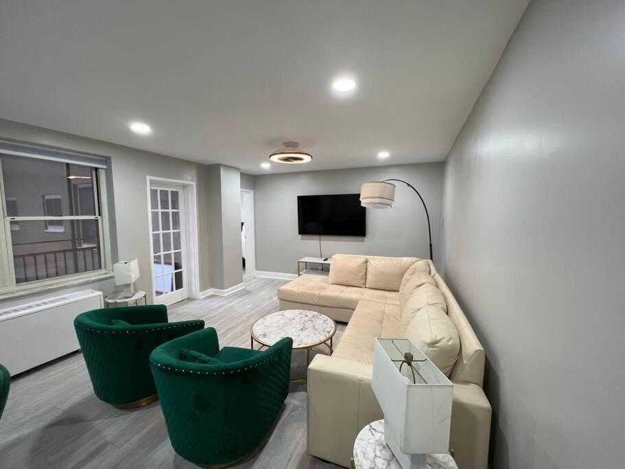 Apartment 11g-2br/2b Atl Walk2 America Mart, Parking Atlanta