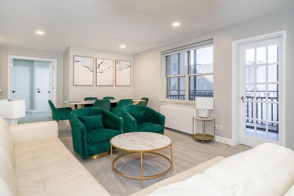 11g-2br/2b Atl Walk2 America Mart, Parking Atlanta
