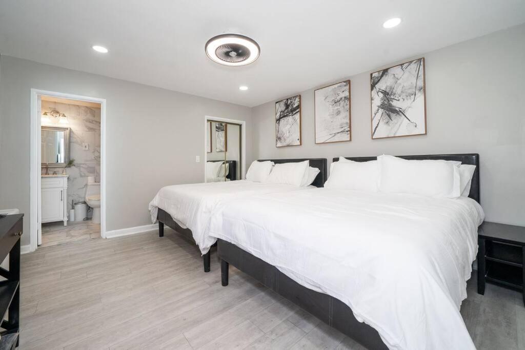 11g-2br/2b Atl Walk2 America Mart, Parking *