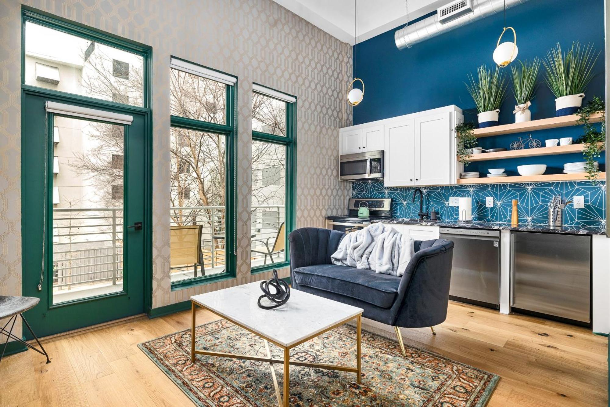 Apartment Verdant Statuesque Intimate Acropolis Views Of Famous Park Atlanta