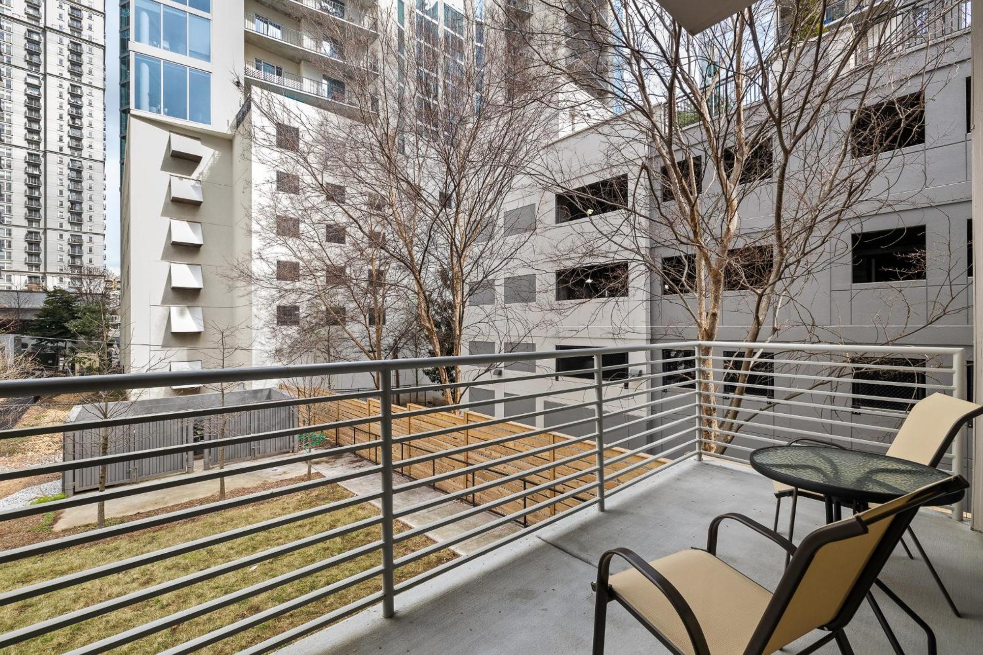 Apartment Verdant Statuesque Intimate Acropolis Views Of Famous Park Atlanta