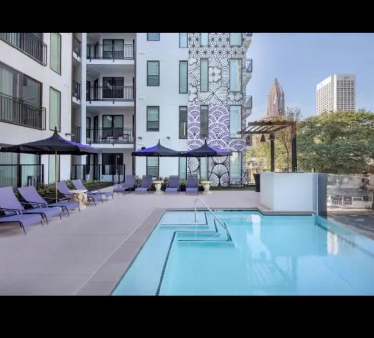 Apartment Luxury Midtown Retreat- Balcony Gym And Pool By Ponce Market & Atlantic Station