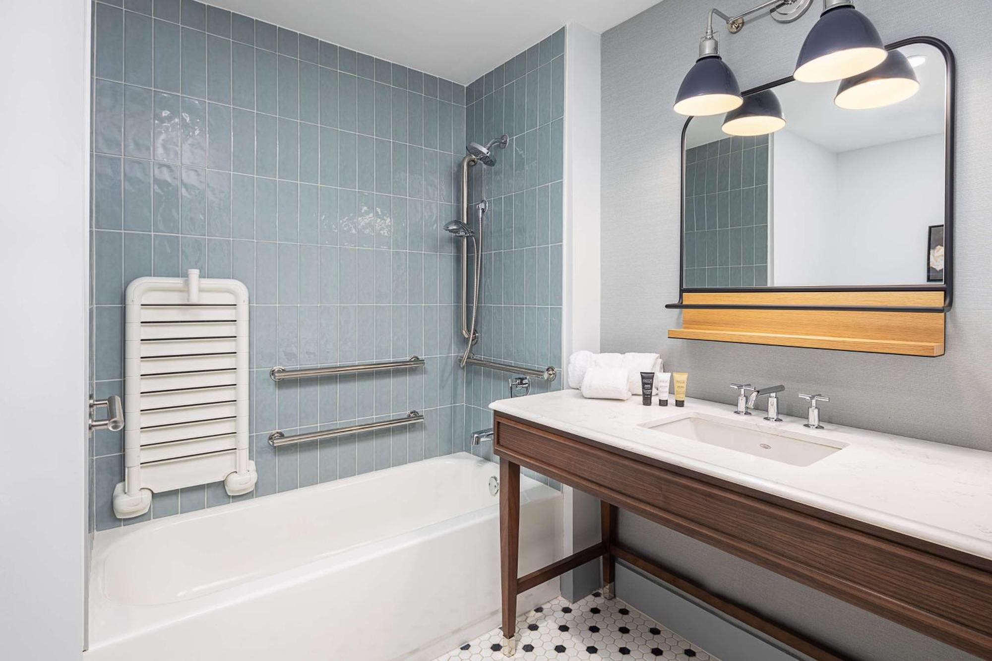 Wylie Atlanta, Tapestry Collection By Hilton 4*