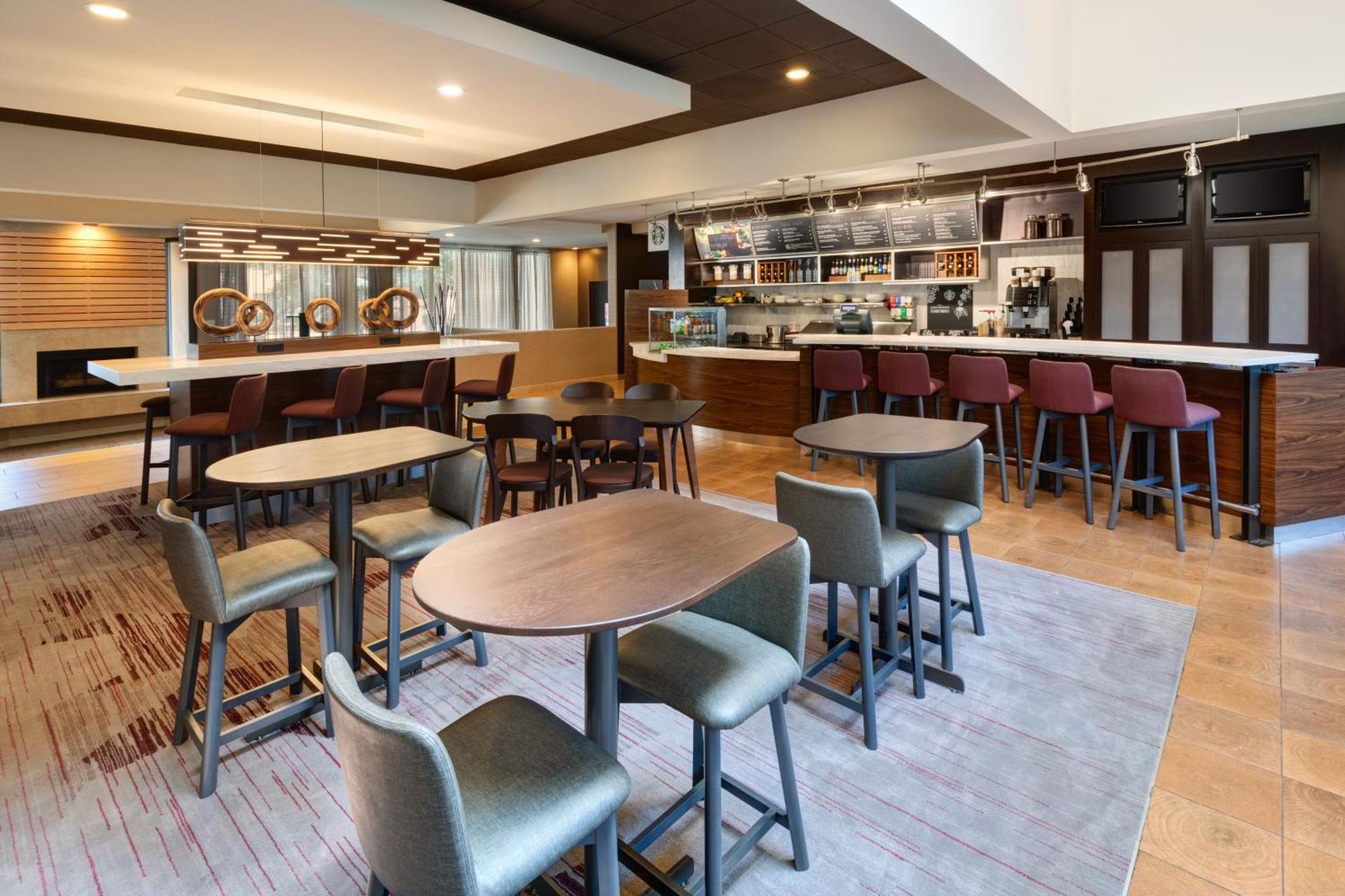 Courtyard By Marriott Atlanta Executive Park/emory Druid Hills