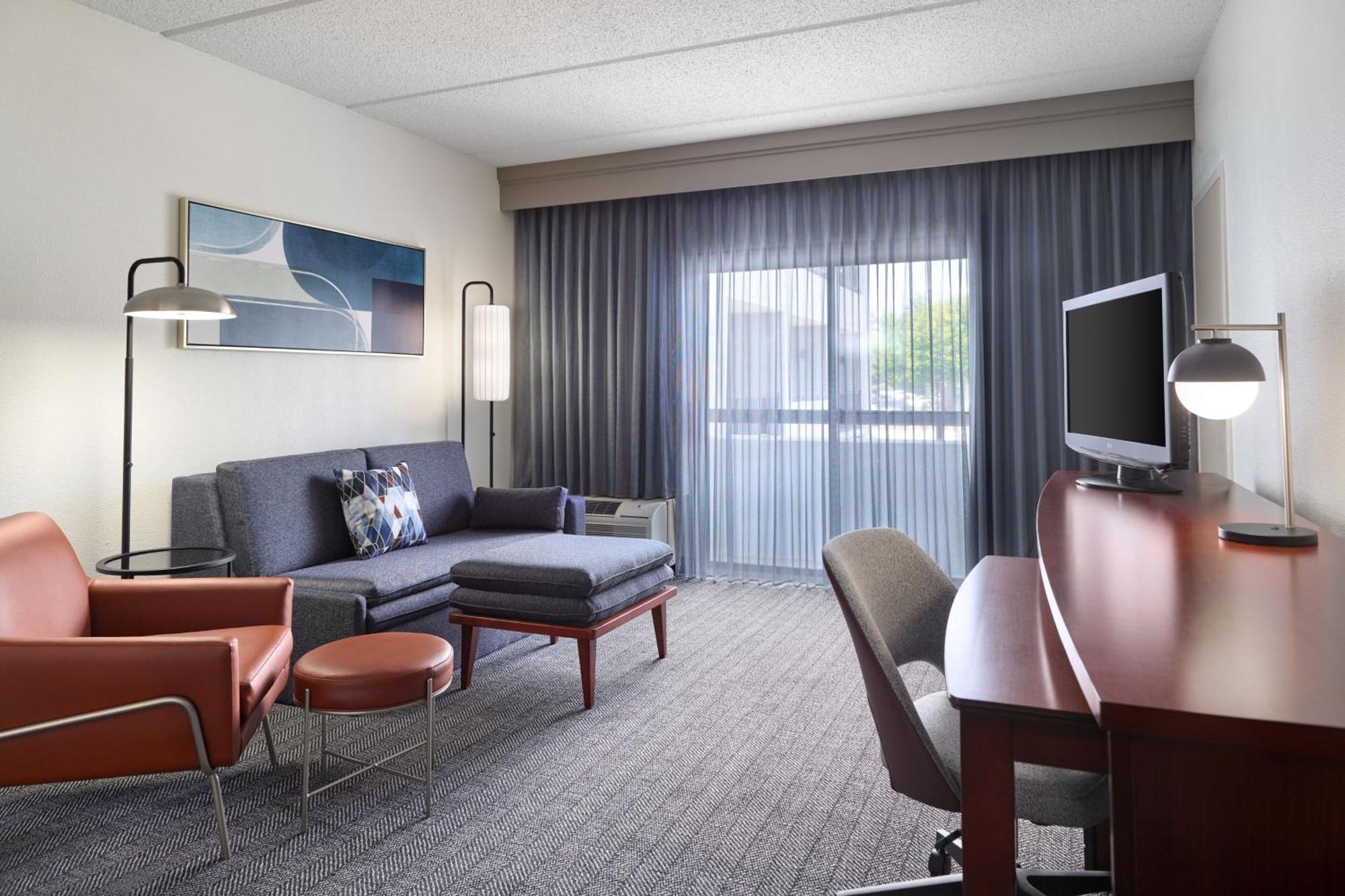 Hotel Courtyard By Marriott Atlanta Executive Park/emory