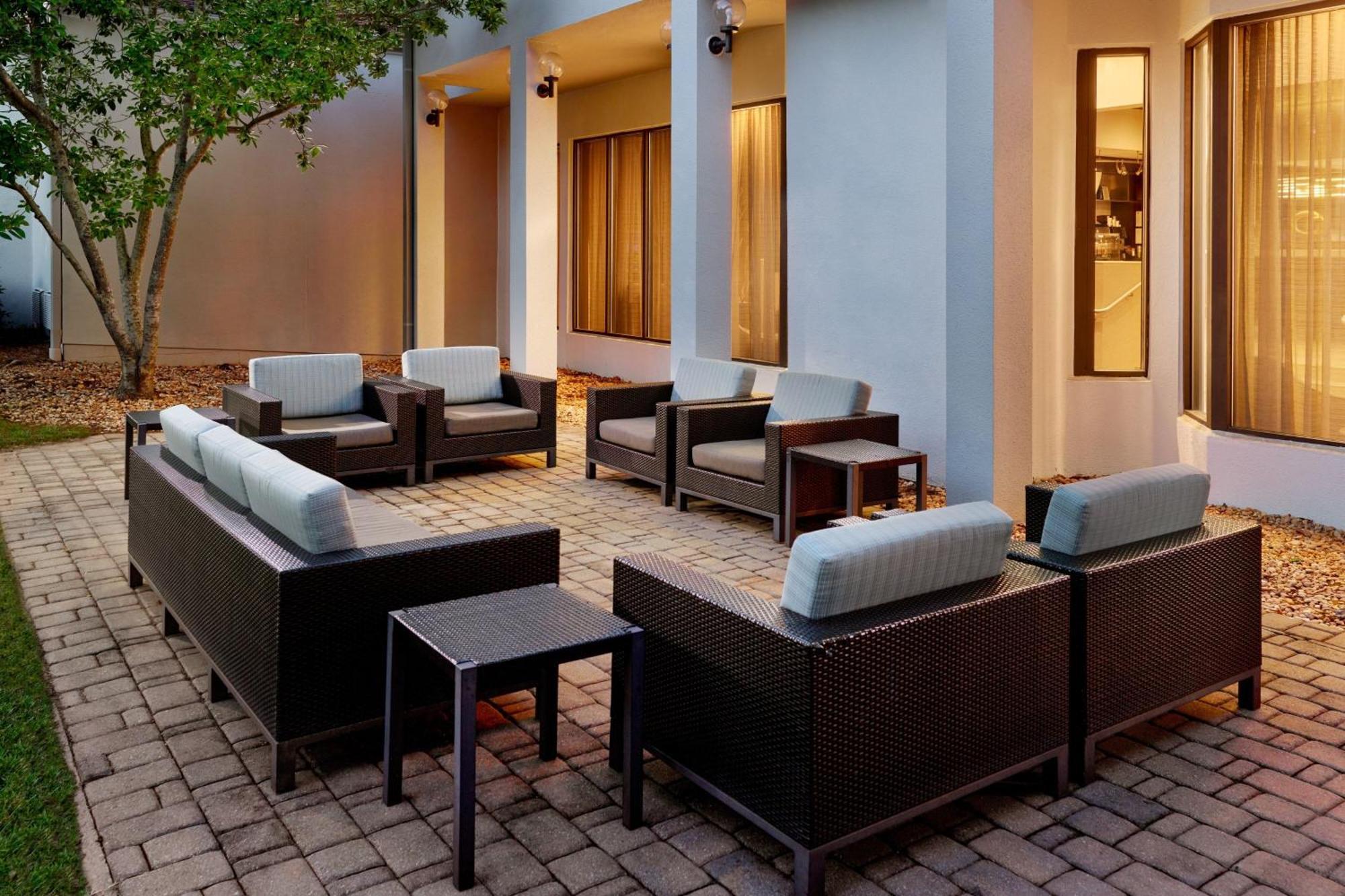 Hotel Courtyard By Marriott Atlanta Executive Park/emory 3*