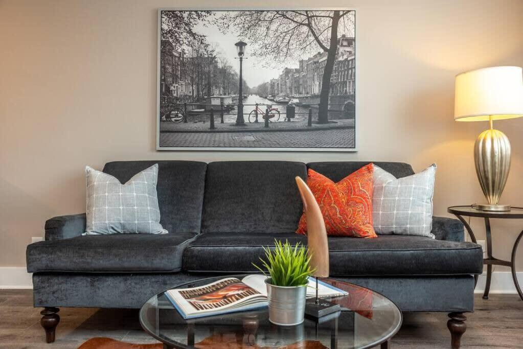 Atl Downtown 2br King Bed Free Parking Lm1008 Atlanta