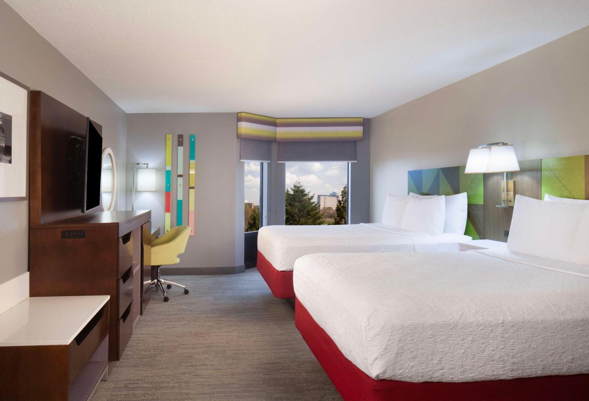 Hampton & Suites-atlanta Airport North-i-85 3* Hapeville