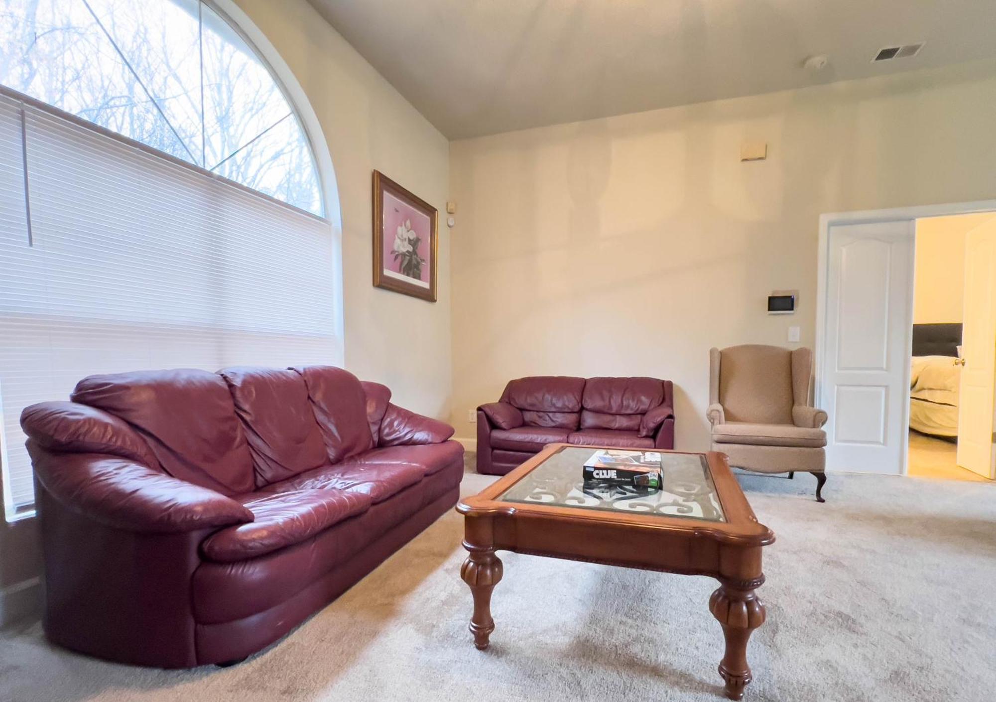 Holiday home 2 Luxury Bedrooms, 1 Bath, Shared Kitchen And Shared Living Areas Atlanta