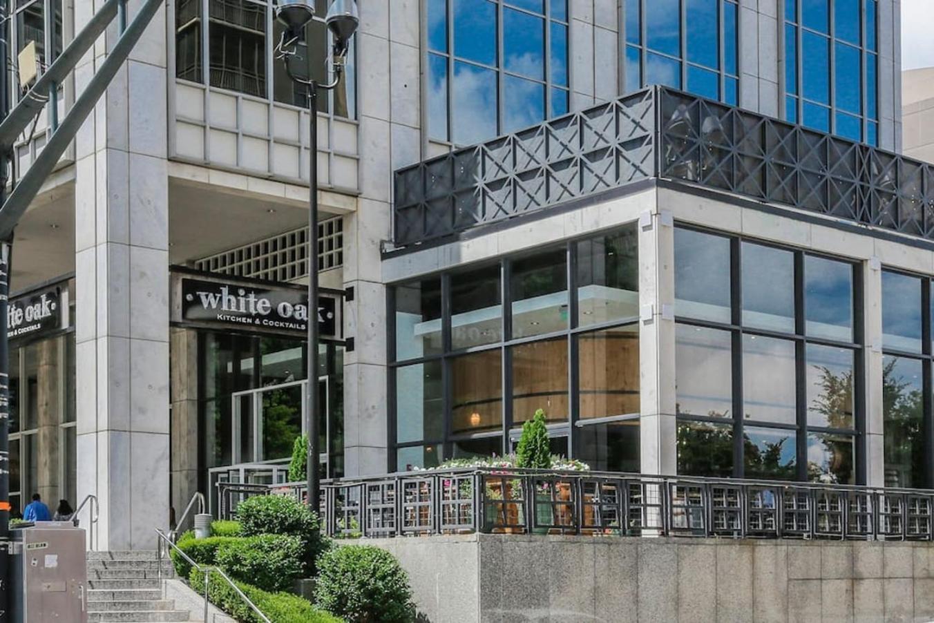 Modern Twist In A Historic Building, Sleeps 6 Atlanta