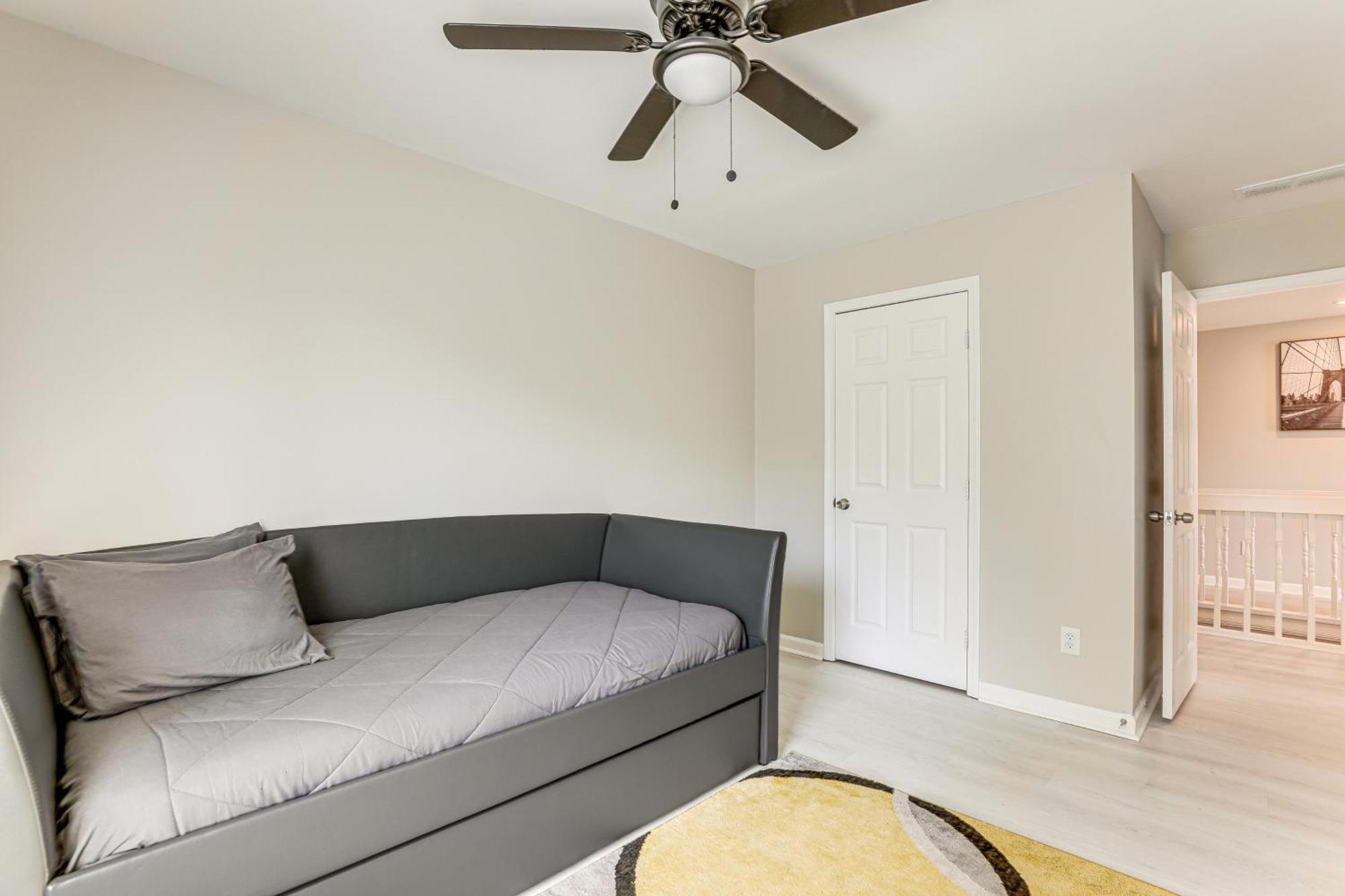 Holiday home About Half Mi To Mercedes-benz Stadium! *