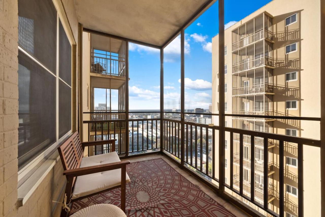 High-quality Downtown Living - Skyline View Atlanta