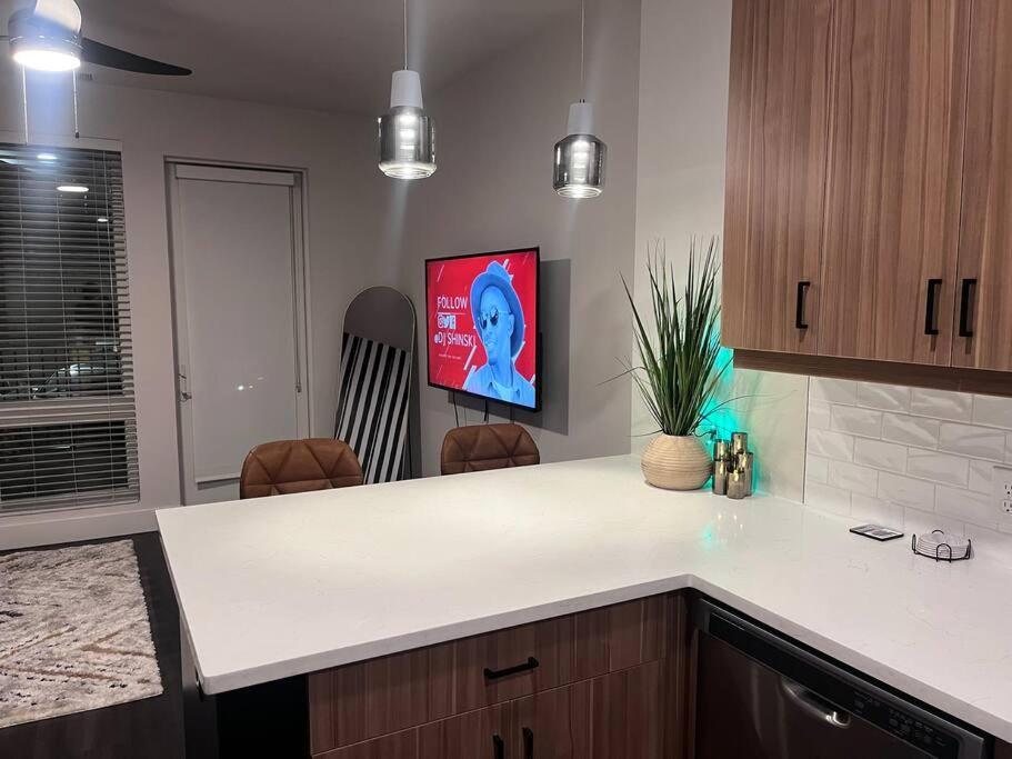 Apartment Located Modern West Midtown *