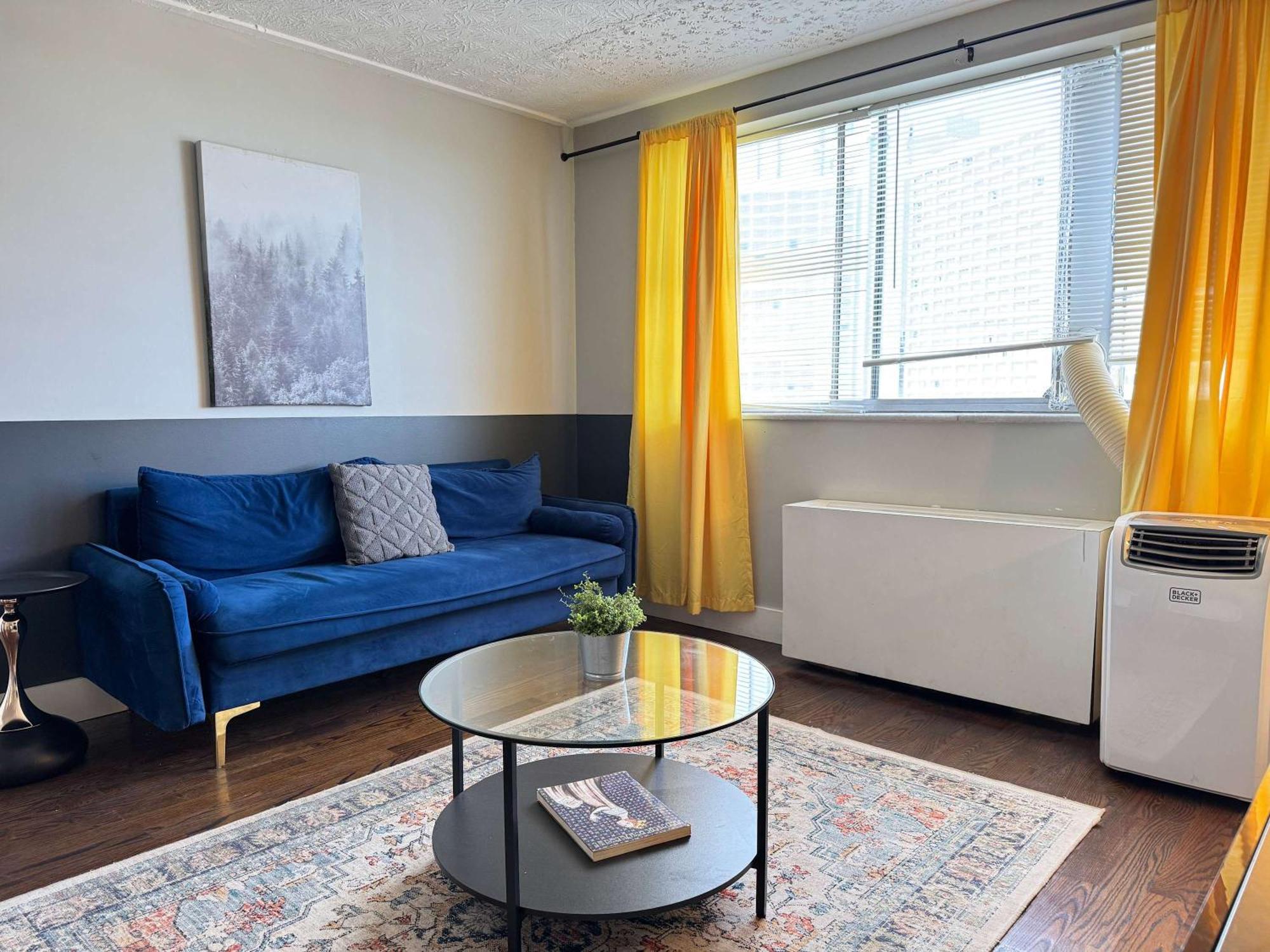 Atl Downtown 2br King Bed Free Parking Lm1702 Holiday home Atlanta